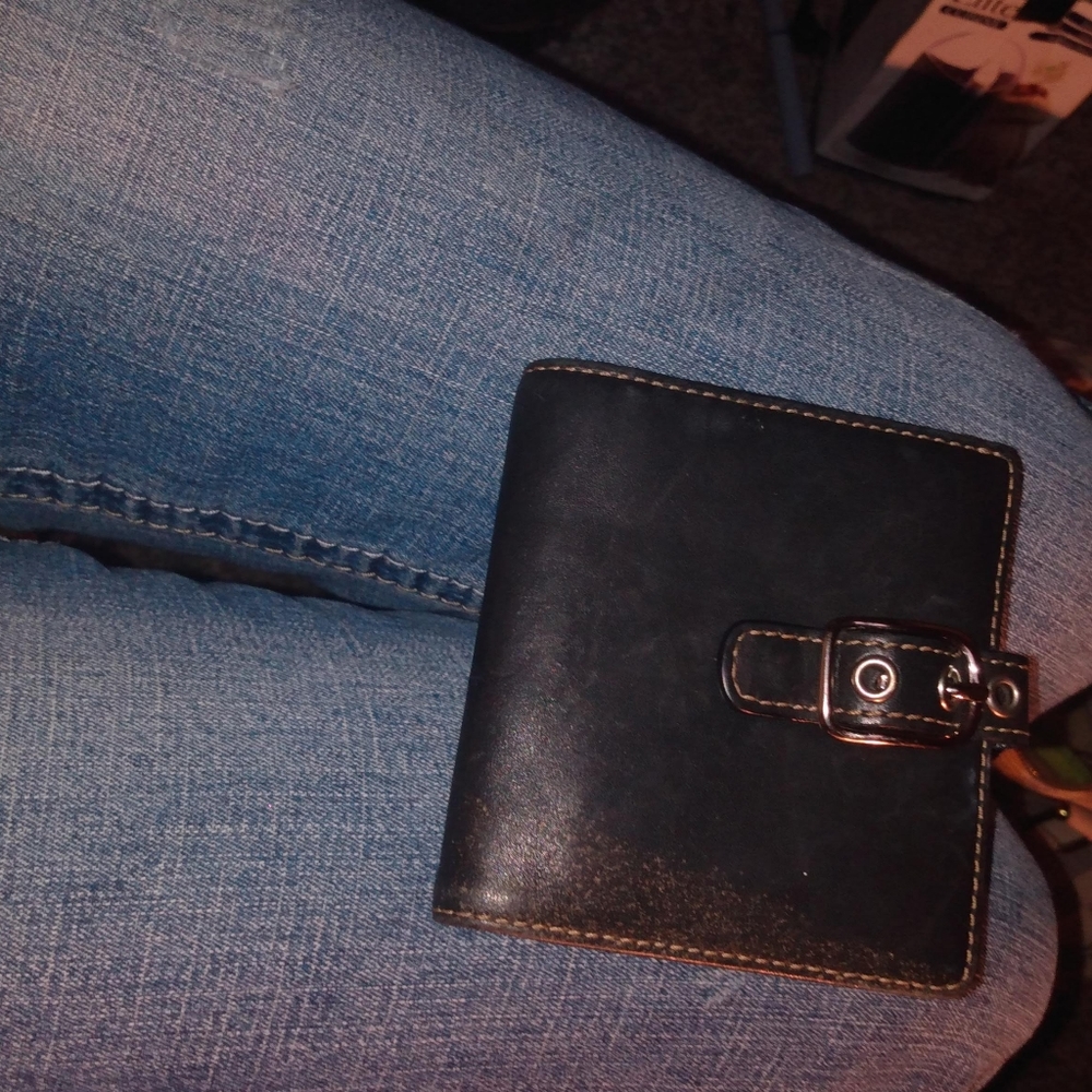 Coach wallet - Picture 2 of 4